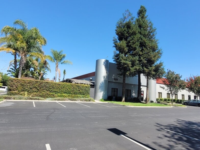 521 Charcot Ave, San Jose, CA à vendre - Photo du bâtiment - Image 3 de 20
