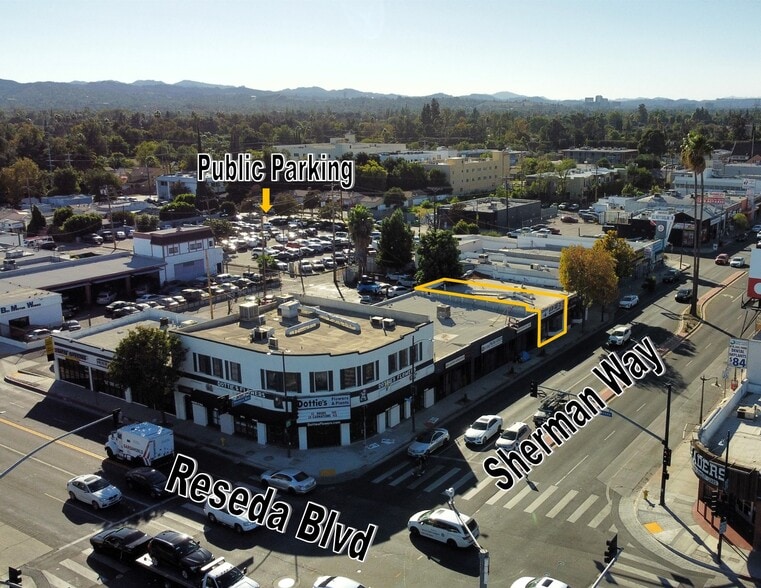 18512-18514 Sherman Way, Reseda, CA for lease - Building Photo - Image 2 of 12