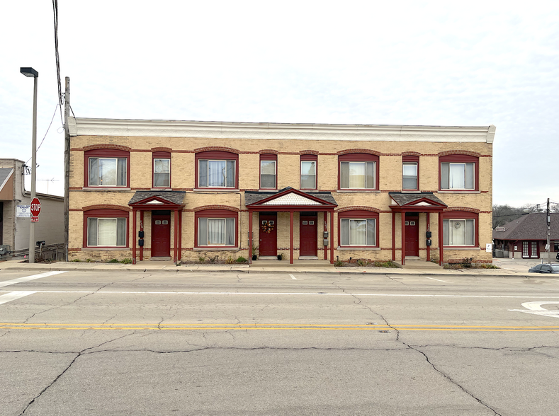 130 Washington St, Woodstock, IL for sale - Building Photo - Image 1 of 4