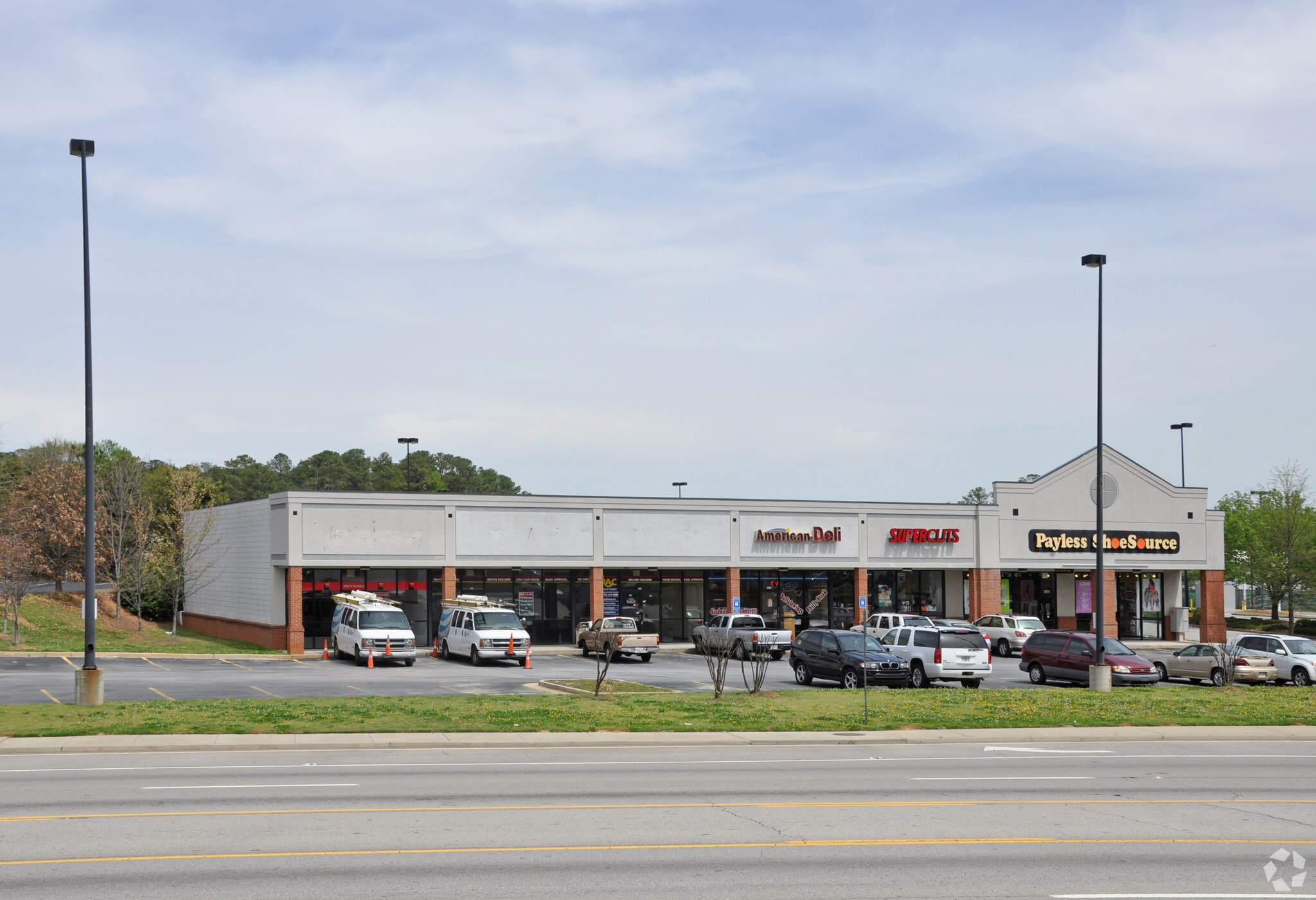 5500-5520 N Henry Blvd, Stockbridge, GA for lease Primary Photo- Image 1 of 4