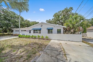 Plus de détails pour 4242 McIntosh Ln, Sarasota, FL - Vente au détail à vendre