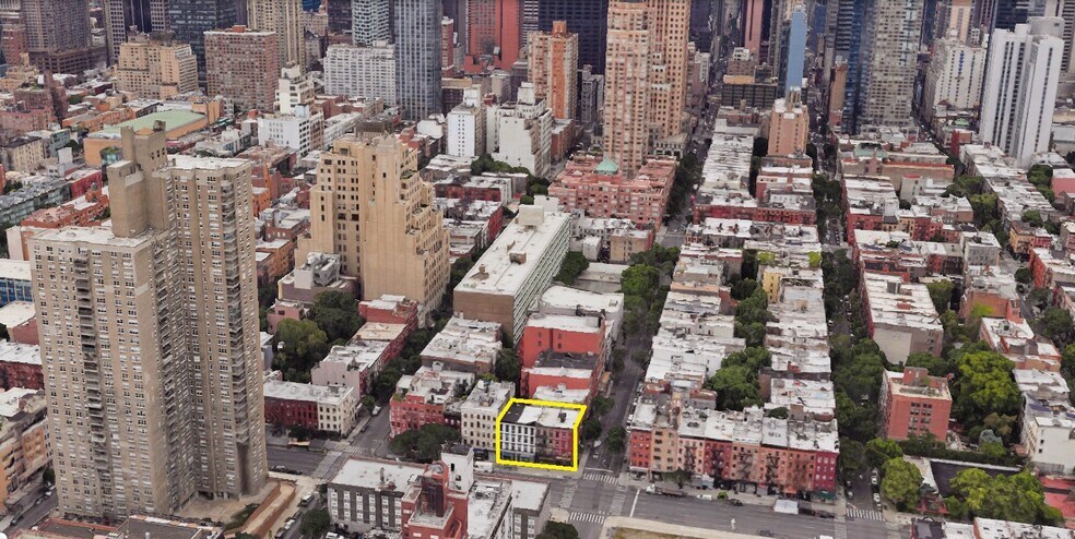 467 W 49th St, New York, NY à vendre - Photo du bâtiment - Image 2 de 12