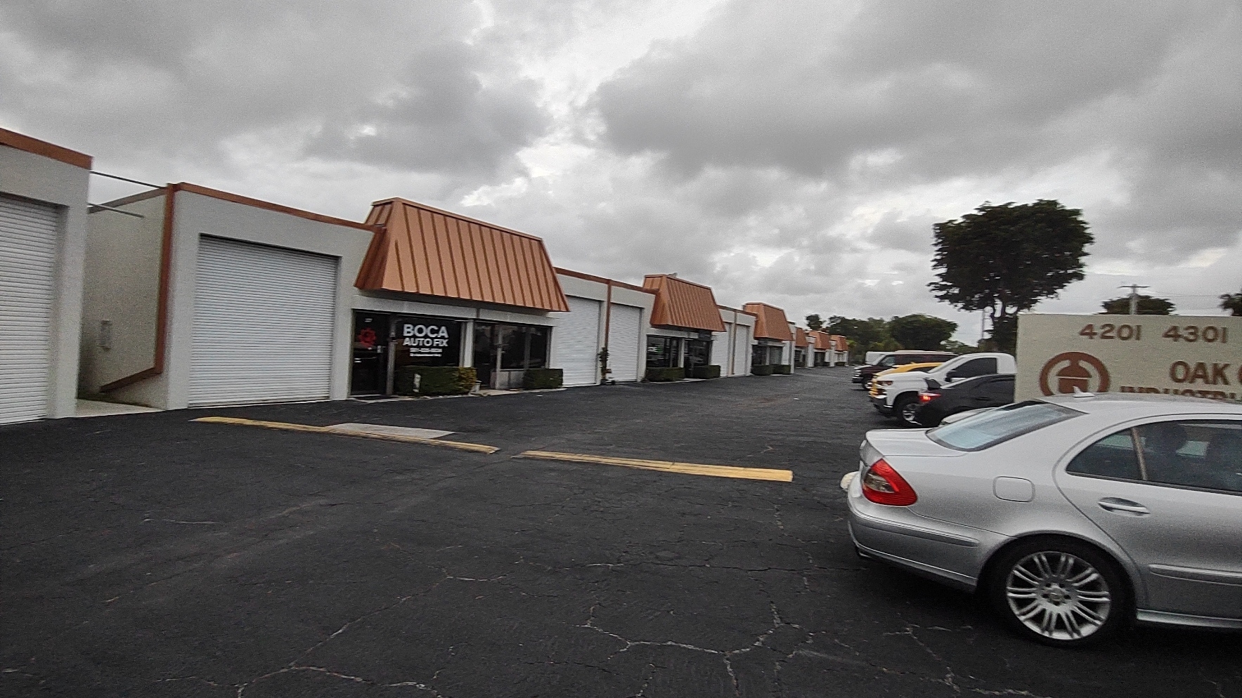 4301 Oak Cir, Boca Raton, FL for lease Primary Photo- Image 1 of 7