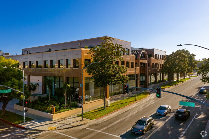 9242 Beverly Blvd, Beverly Hills, CA à louer - Photo principale - Image 1 de 17