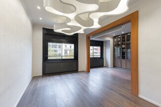 Plus de détails pour Multi-résidentiel à vendre