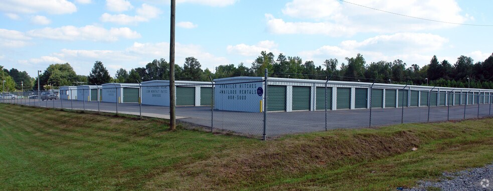 709 Pratt Rd, Little Rock, AR à vendre - Photo du bâtiment - Image 2 de 3