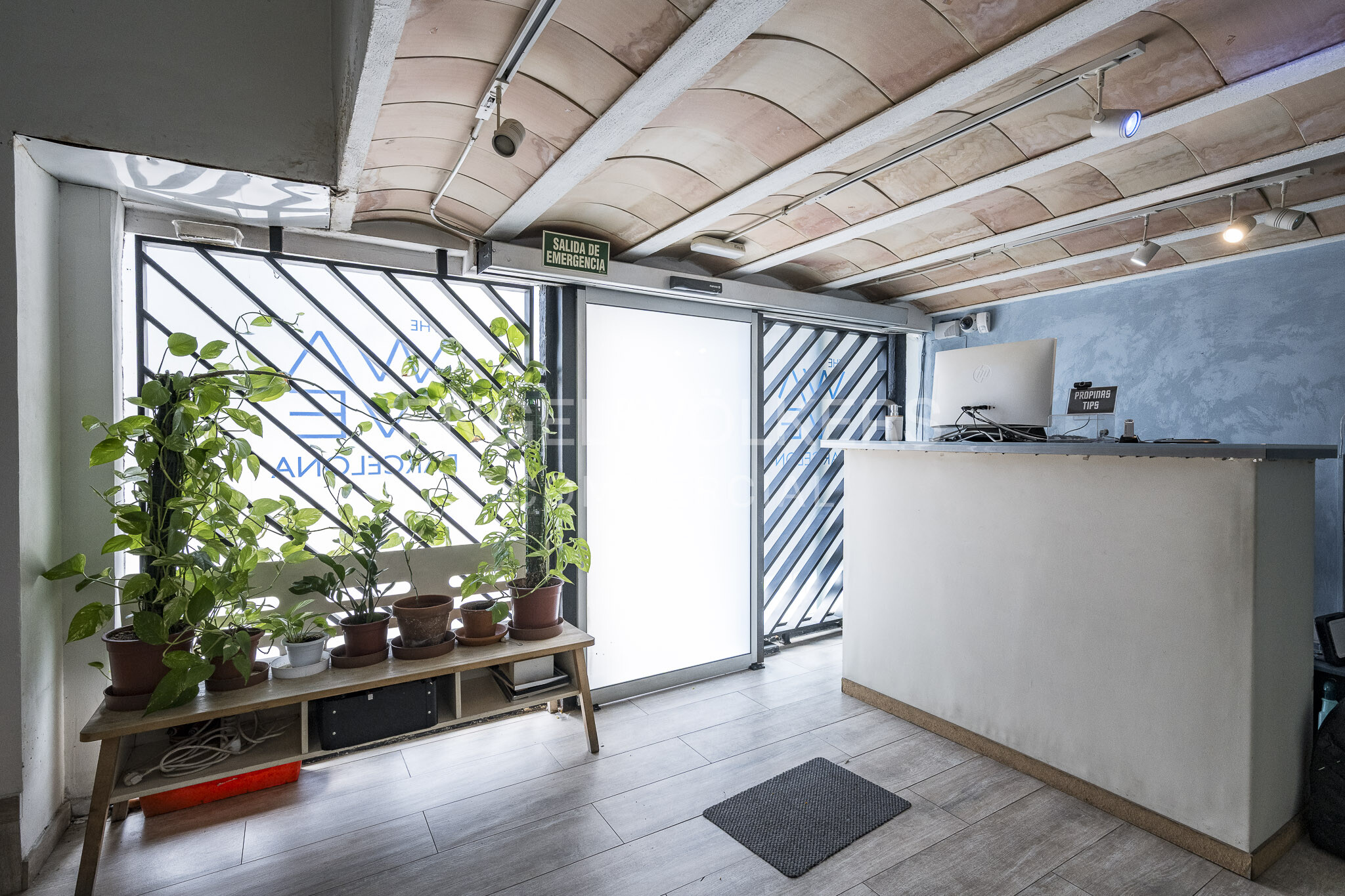 Multifamily in Barcelona, Barcelona for sale Interior Photo- Image 1 of 2