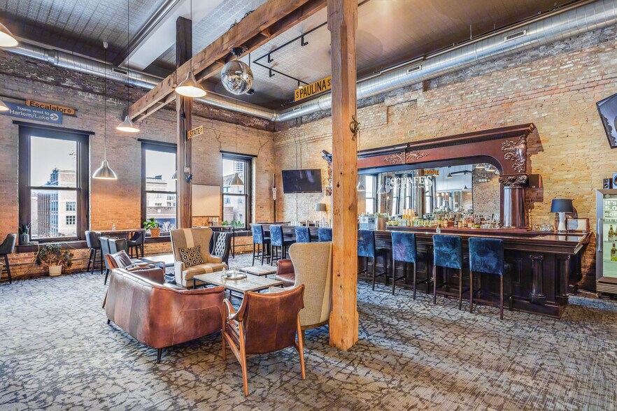 1027-1031 W Madison St, Chicago, IL à louer - Photo intérieure - Image 3 de 12