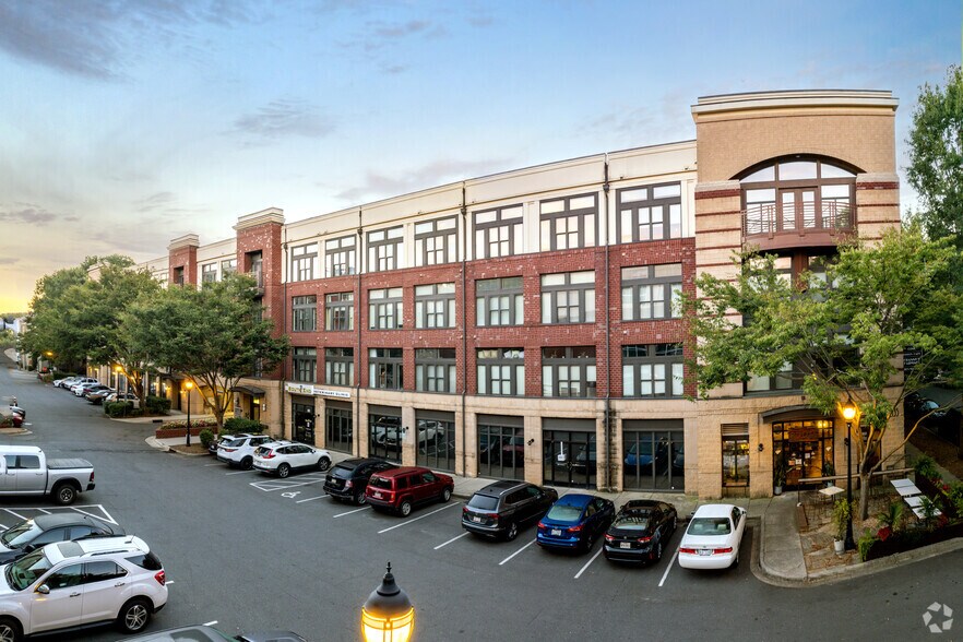2115-2135 Southend Dr, Charlotte, NC à louer - Photo principale - Image 1 de 35