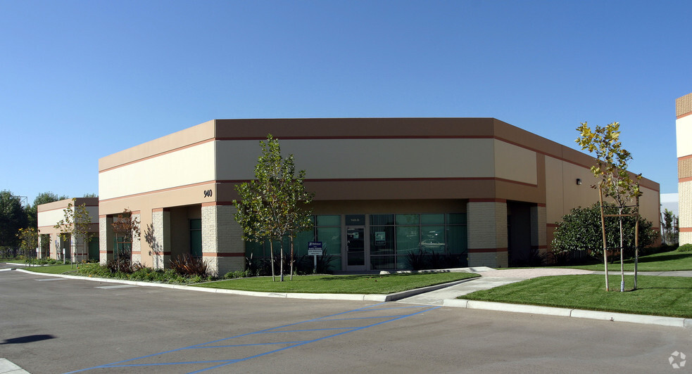 940 S Rochester Ave, Ontario, CA for lease - Other - Image 1 of 3