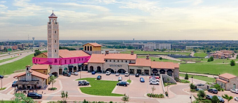 64 Tarragona Dr, Westlake, TX à louer - Photo du bâtiment - Image 2 de 6