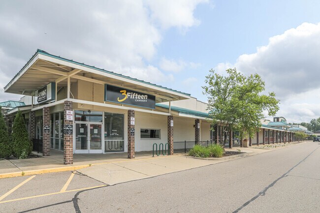 More details for 1525 W Michigan Ave, Battle Creek, MI - Retail for Lease