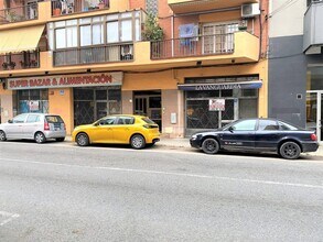 Commerce de détail dans El Vendrell, Tarragona à louer Photo du bâtiment- Image 2 de 12
