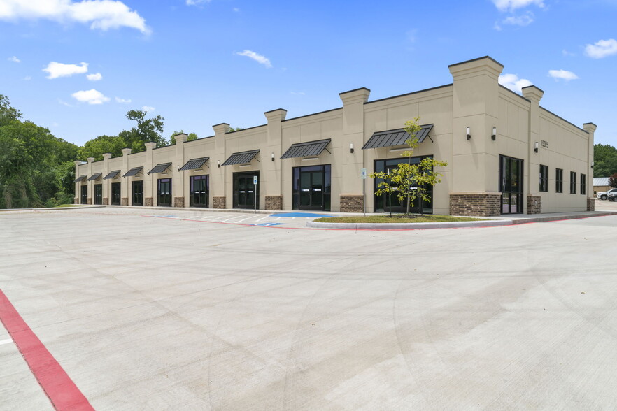 15325 Summit Park Dr, Montgomery, TX for lease - Building Photo - Image 2 of 16