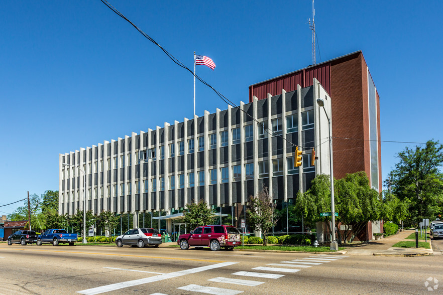 500 W Main St, Tupelo, MS à vendre - Photo principale - Image 1 de 1