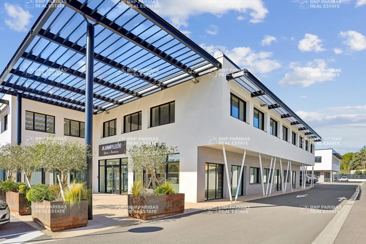 Office in Éguilles for sale Building Photo- Image 1 of 21