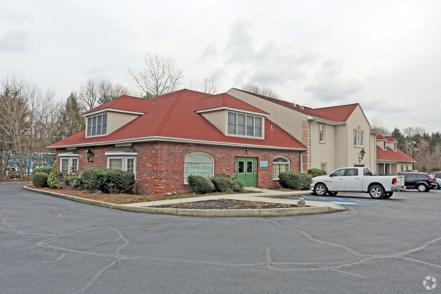 163 N Rt 130, Bordentown, NJ for lease - Primary Photo - Image 2 of 14