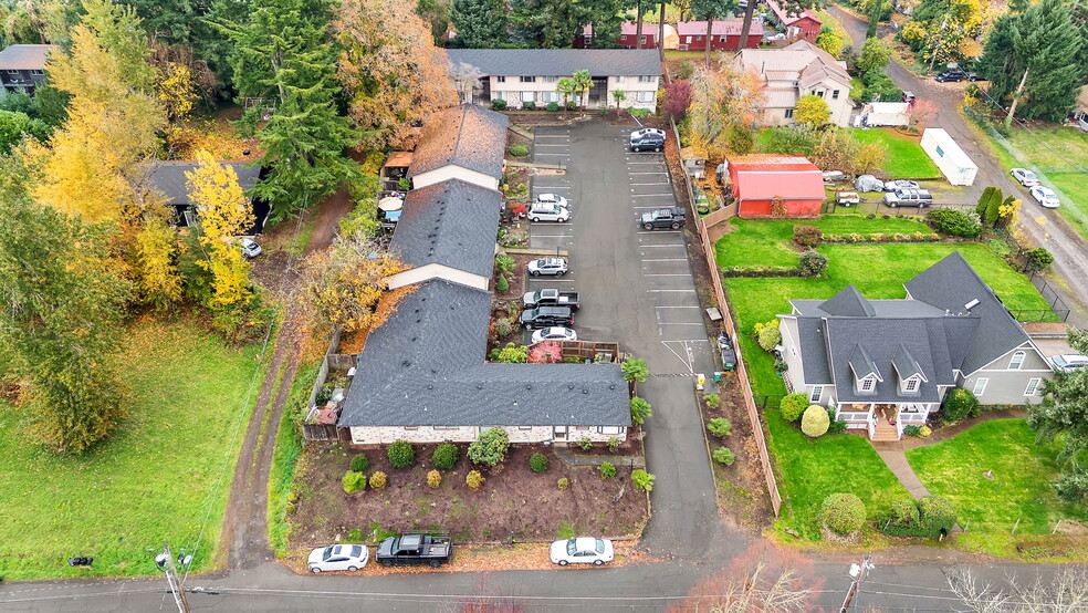 13500 SE Linden Ln, Milwaukie, OR for sale - Building Photo - Image 2 of 22