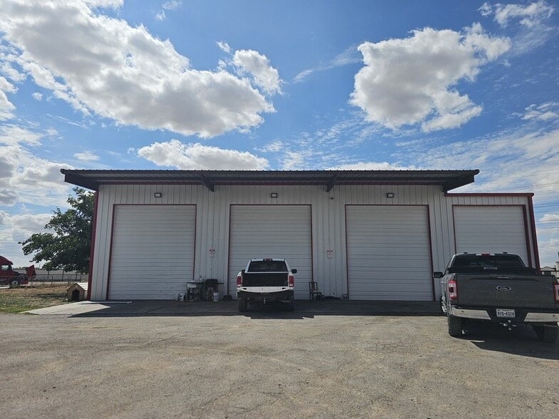 11010 W Joan Dr, Odessa, TX à vendre - Photo du bâtiment - Image 3 de 124