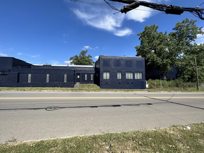 19250-19256 John R Rd, Detroit, MI for sale - Building Photo - Image 2 of 7