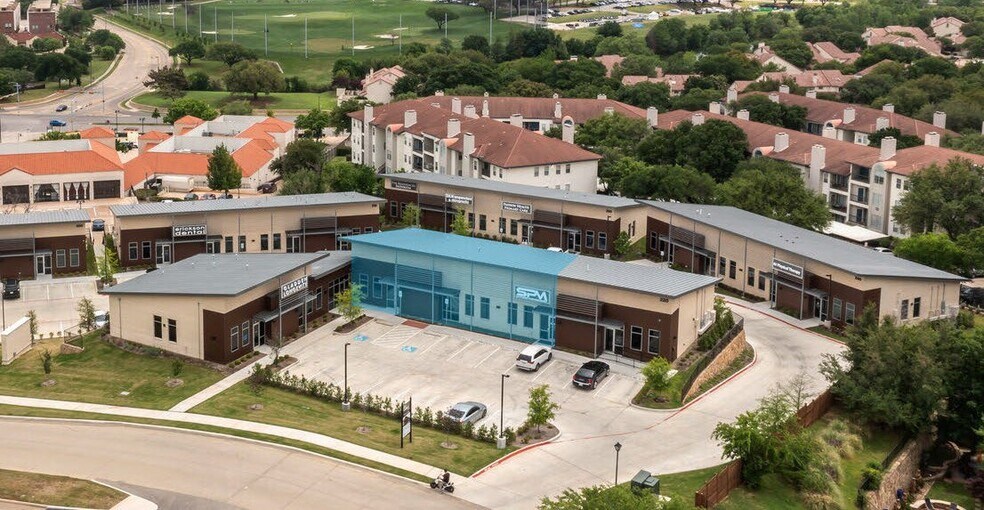 200 O'Connor Ridge Blvd, Irving, TX à louer - Photo du bâtiment - Image 3 de 6