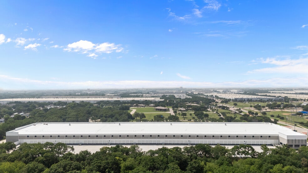 300 N Freeport Pky, Coppell, TX for sale - Building Photo - Image 2 of 5