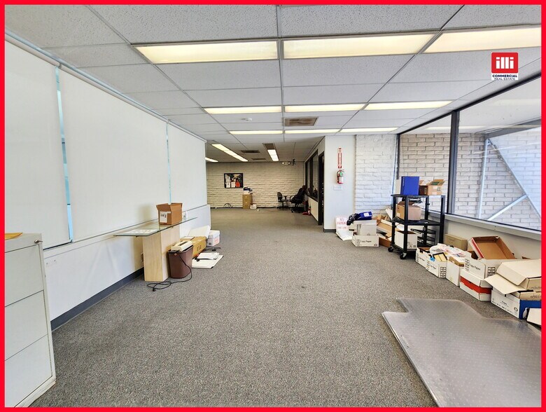 17801 Ventura Blvd, Encino, CA for lease - Lobby - Image 3 of 15