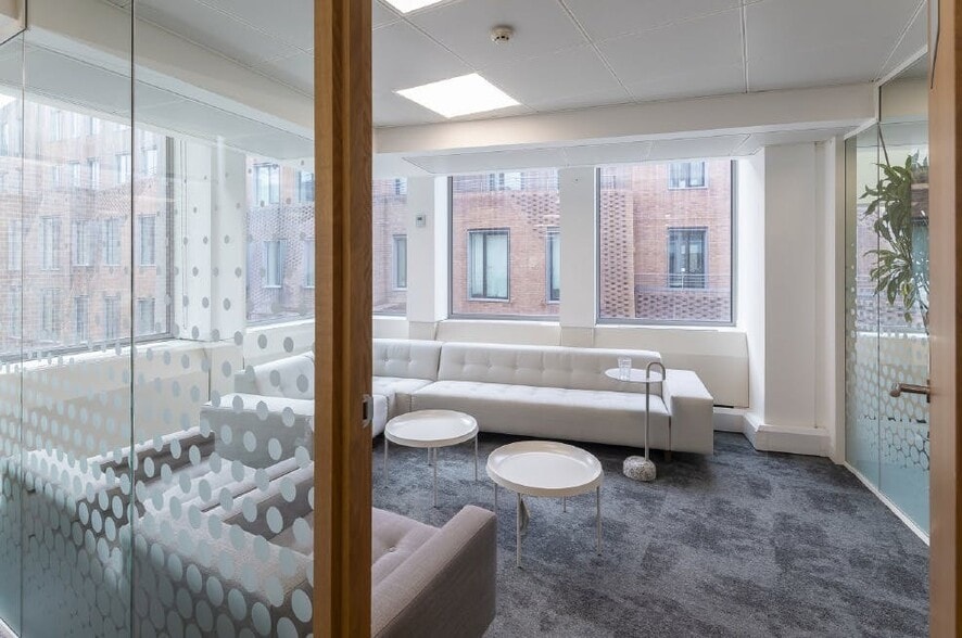 30 Orange St, London for lease - Building Photo - Image 2 of 7