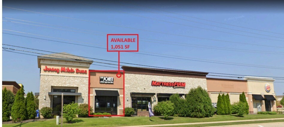 1190 W Sunset Dr, Waukesha, WI for lease Building Photo- Image 1 of 1