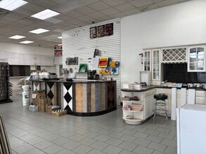 51-23 Northern Blvd, Woodside, NY à louer Photo intérieure- Image 2 de 7