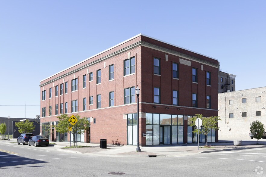 208-212 Territorial Rd, Benton Harbor, MI à louer - Photo principale - Image 2 de 12