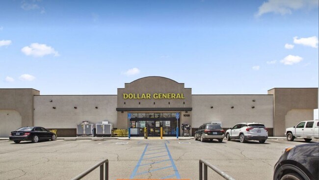 More details for 1058 Old Woman Springs Rd, Yucca Valley, CA - Retail for Sale