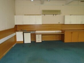 47C Blackborough Rd, Reigate for lease Interior Photo- Image 2 of 3