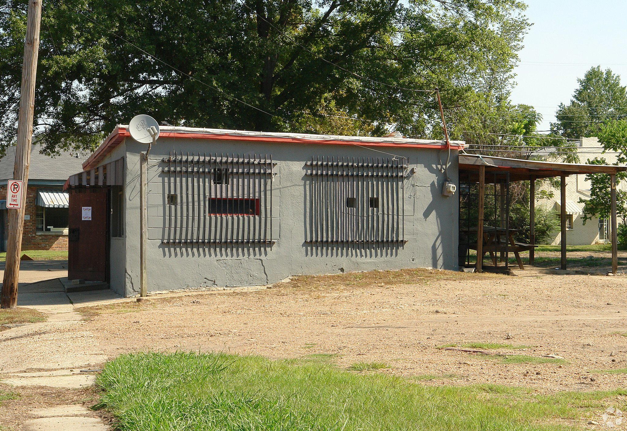 1106 Gallatin St, Jackson, MS for lease Primary Photo- Image 1 of 3