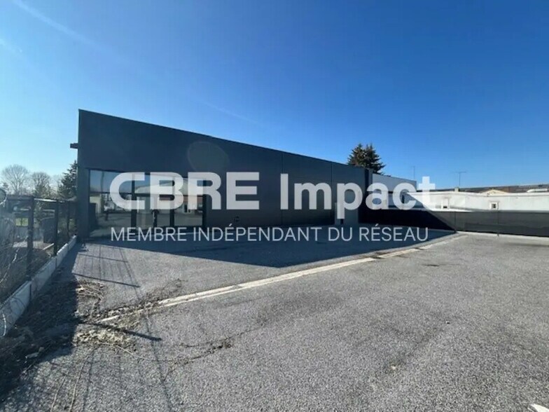 Retail in Bétheny for lease - Building Photo - Image 3 of 9