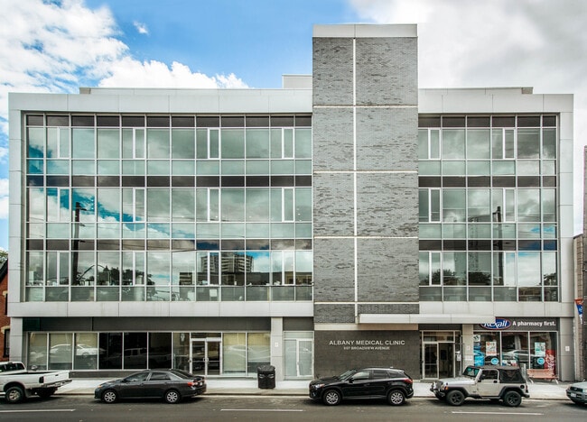 More details for 807 Broadview Ave, Toronto, ON - Retail for Lease