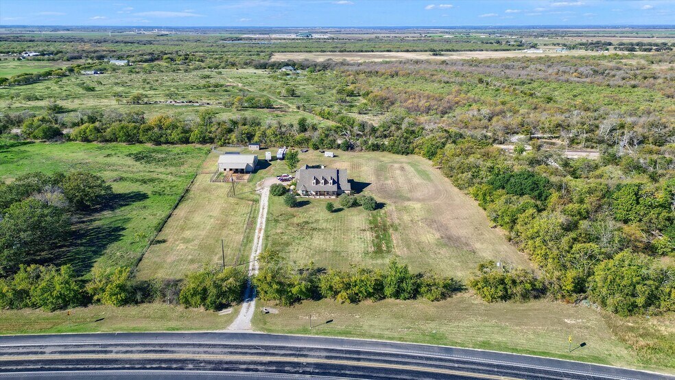 2485 N Preston Rd, Gunter, TX for sale - Building Photo - Image 3 of 49