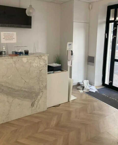 Bureau dans Levallois-Perret à vendre - Photo du bâtiment - Image 2 de 7