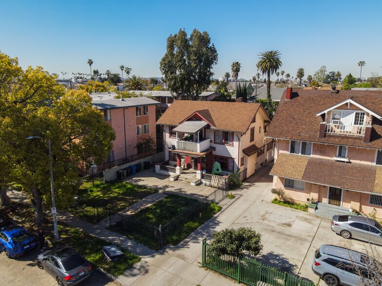 1619 S St Andrews Pl, Los Angeles, CA à vendre - Photo du bâtiment - Image 2 de 29