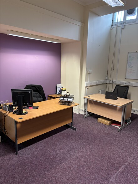 34 Lochrin Buildings, Edinburgh for lease - Interior Photo - Image 3 of 7