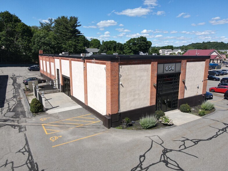 454 Grove St, Worcester, MA à louer - Photo du bâtiment - Image 3 de 4