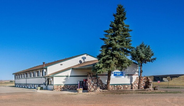 427 2nd Avenue NW, Wibaux, MT à vendre - Photo principale - Image 1 de 52