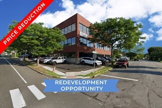 Plus de détails pour 430 Tunxis Hill Rd, Fairfield, CT - Industriel à vendre