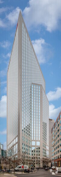 Bureau dans Courbevoie à louer - Photo du bâtiment - Image 2 de 6