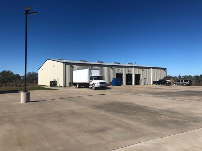 Plus de détails pour 227 Highway 35 S, Rockport, TX - Industriel à vendre