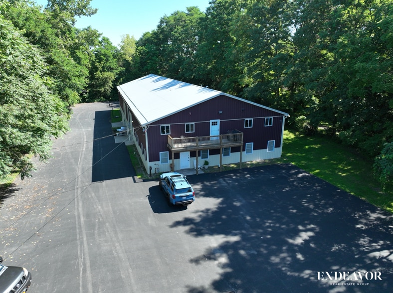 528 Hollenbeck St, Rochester, NY for sale - Building Photo - Image 3 of 6