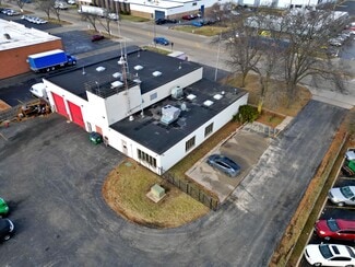 Plus de détails pour 1655 Greenleaf Ave, Elk Grove Village, IL - Industriel à louer