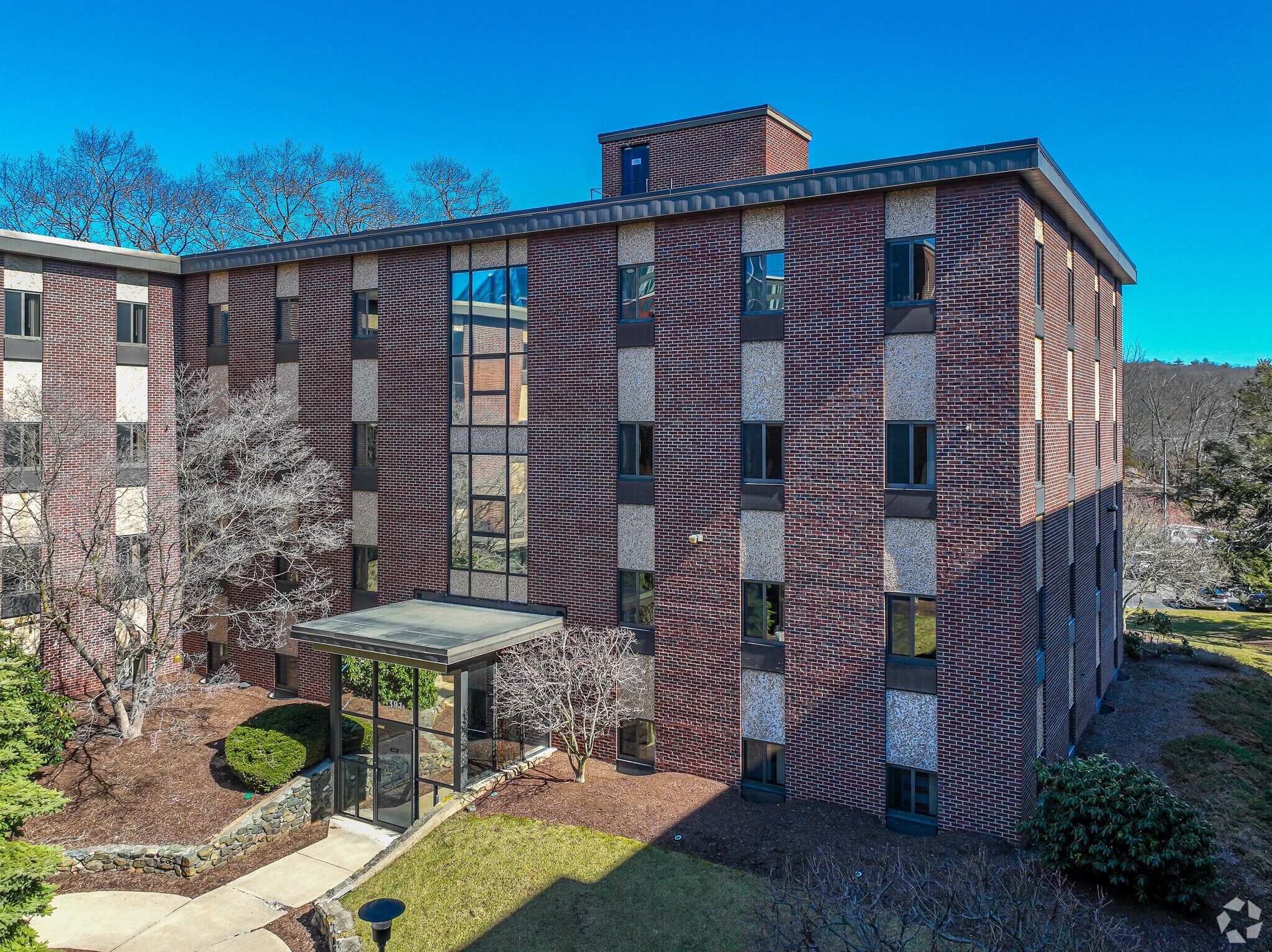 395 Totten Pond Rd, Waltham, MA à louer Photo du bâtiment- Image 1 de 12