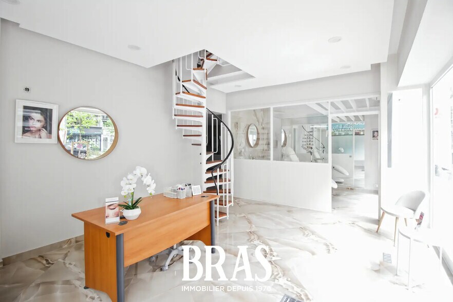 Flex dans Nantes à louer - Photo du bâtiment - Image 1 de 6