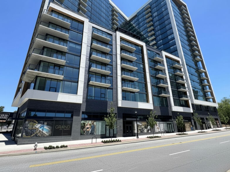 340 E Paces Ferry Rd, Atlanta, GA à louer - Photo du bâtiment - Image 2 de 5